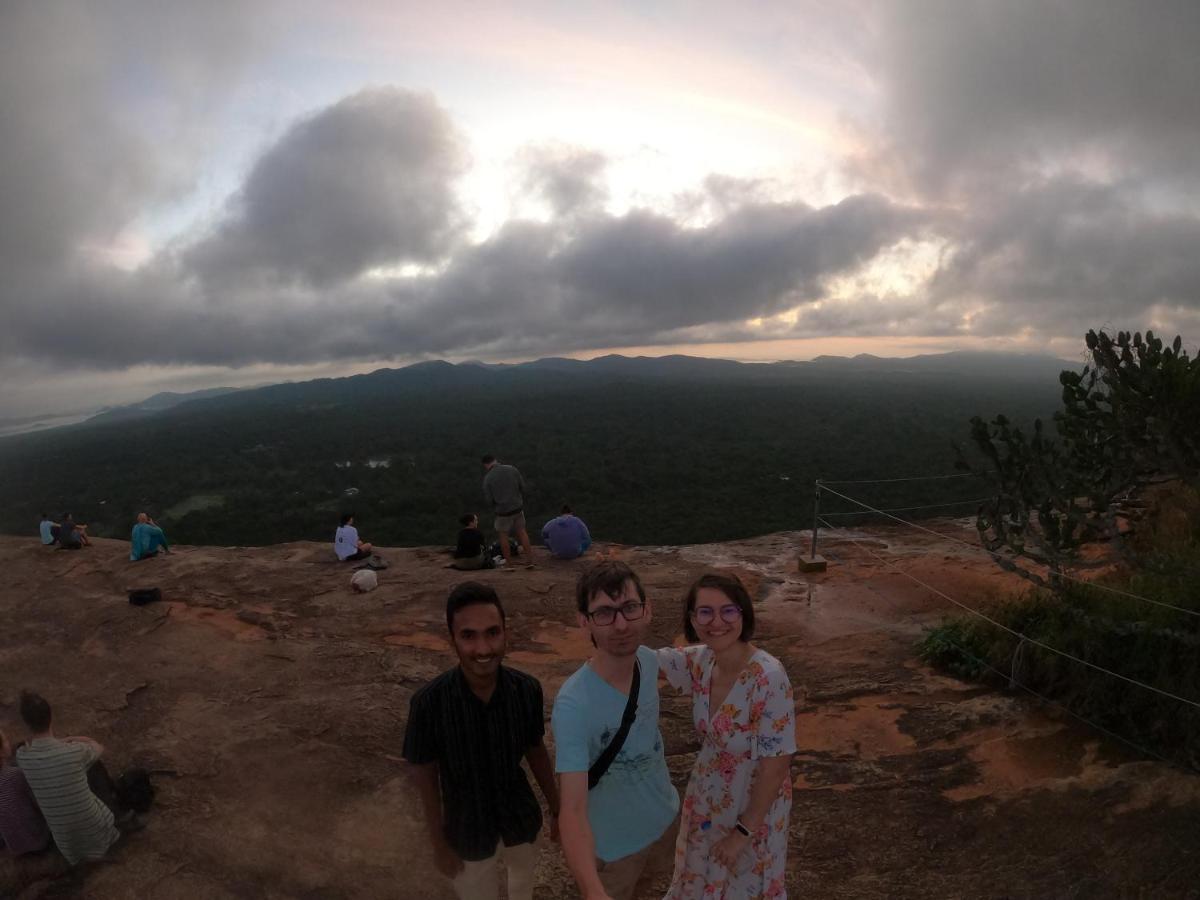 Dambulla Tourist Resort Екстер'єр фото